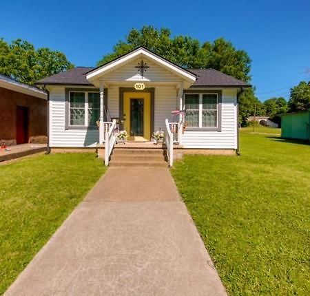 Historic Town Square Bungalow In Heart Of Brighton Atoka Extérieur photo